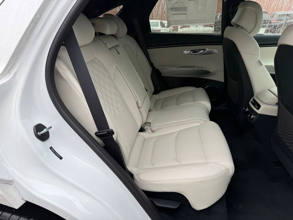 Used 2025 Genesis Electrified GV70 Advanced w/ Prestige Package image 30