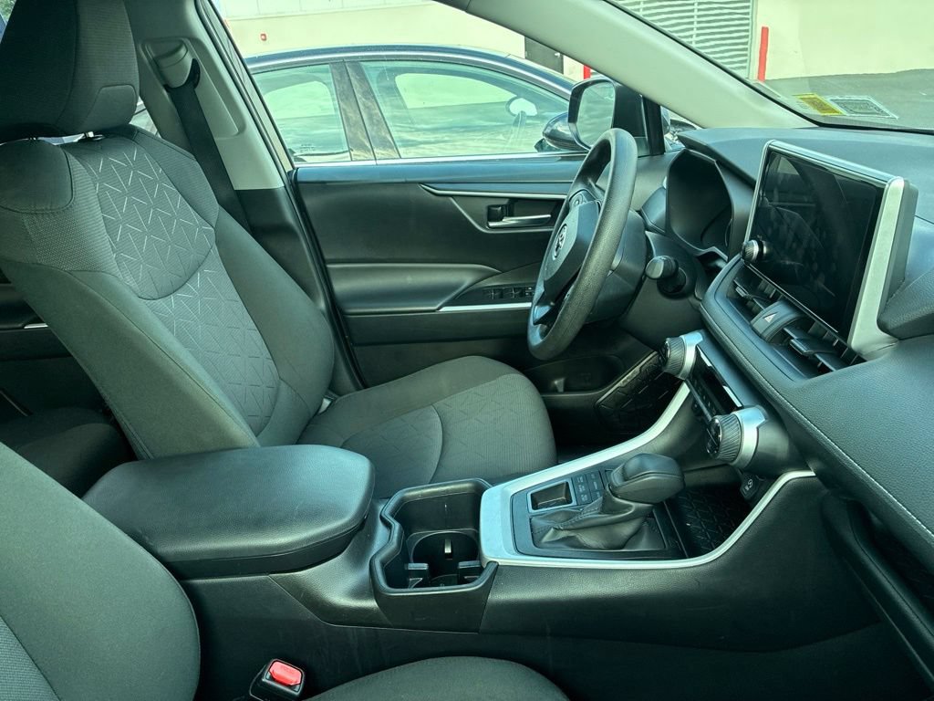 Certified 2025 Toyota RAV4 XLE AWD/4WD image 16