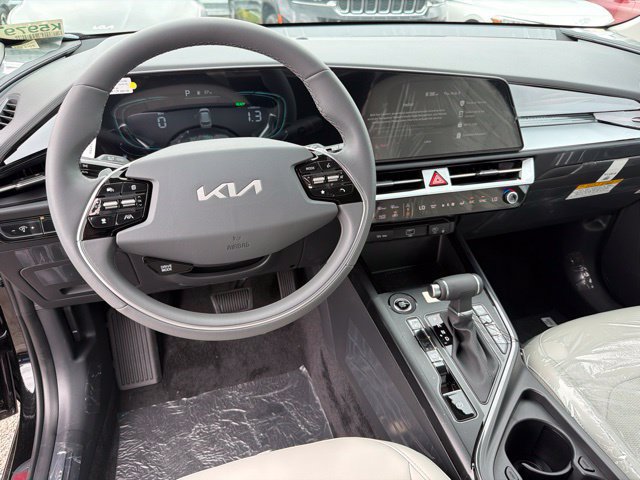New 2026 Kia Niro EX FWD image 12
