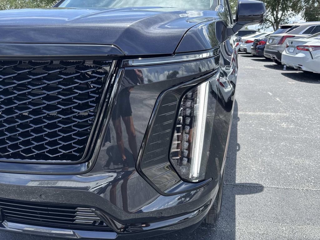 New 2026 Cadillac Escalade Platinum Sport w/ LPO, Floor Liner Package AWD/4WD image 9