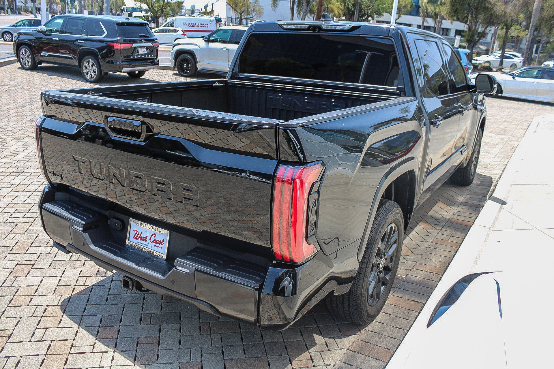 Certified 2024 Toyota Tundra Platinum AWD/4WD image 7