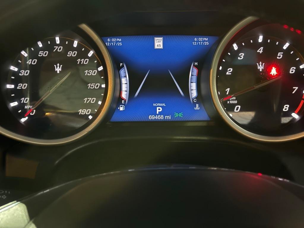 Used 2019 Maserati Ghibli S Q4 AWD/4WD image 16