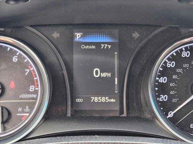 Used 2018 Toyota Camry LE image 6