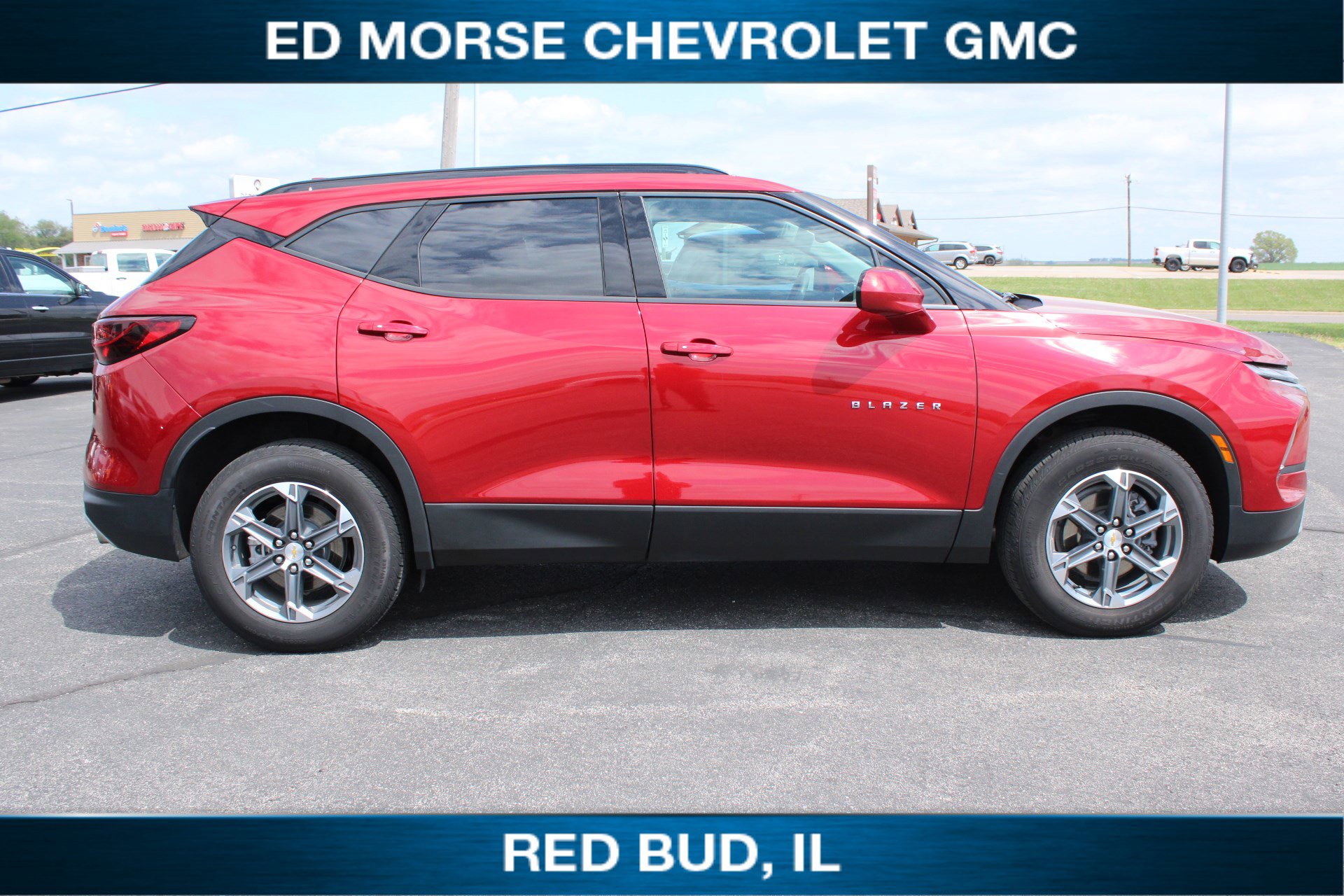 Used 2024 Chevrolet Blazer LT w/ Convenience Package image 2