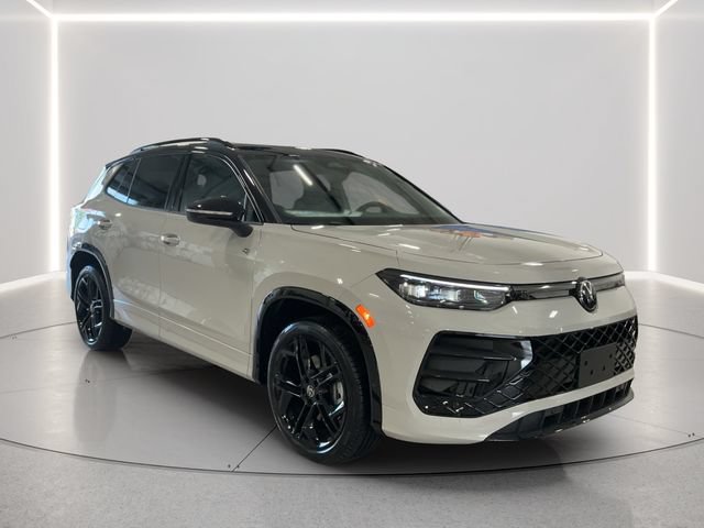New 2026 Volkswagen Tiguan SE R-Line AWD/4WD image 8
