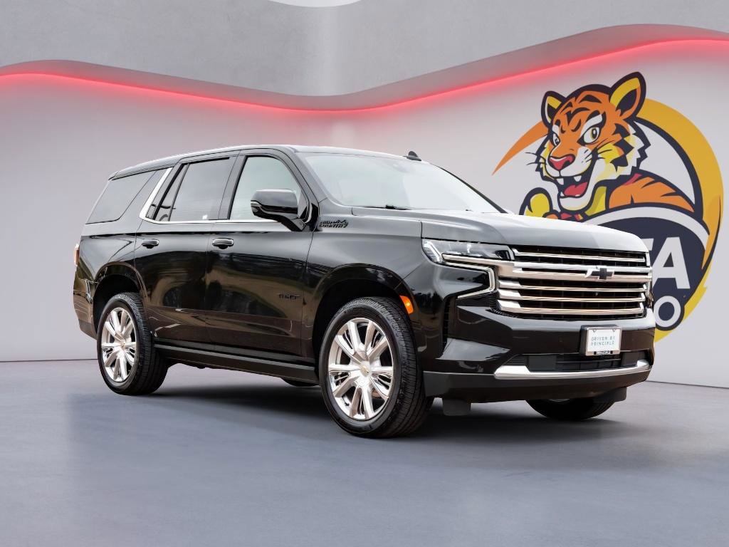 Used 2022 Chevrolet Tahoe High Country w/ Premium Package image 3