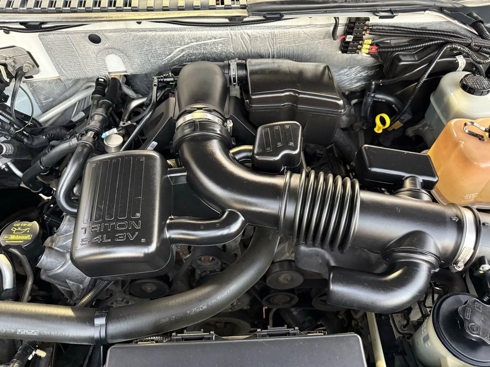 Used 2010 Ford Expedition XLT image 31