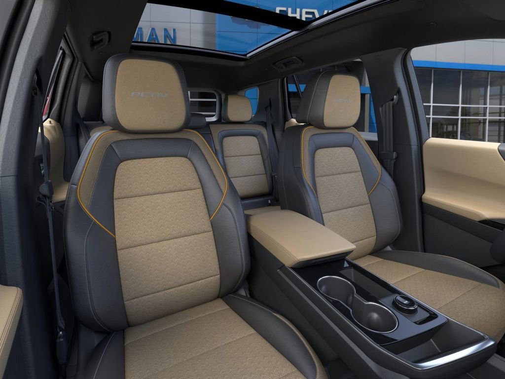 New 2025 Chevrolet Equinox ACTIV w/ Safety and Technology Package image 17