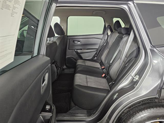 Used 2025 Nissan Rogue SV image 22