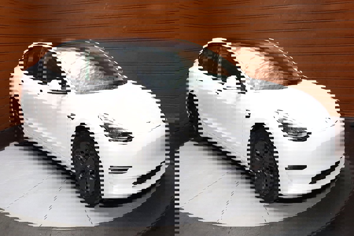 Used 2023 Tesla Model 3 Standard Range RWD image 16