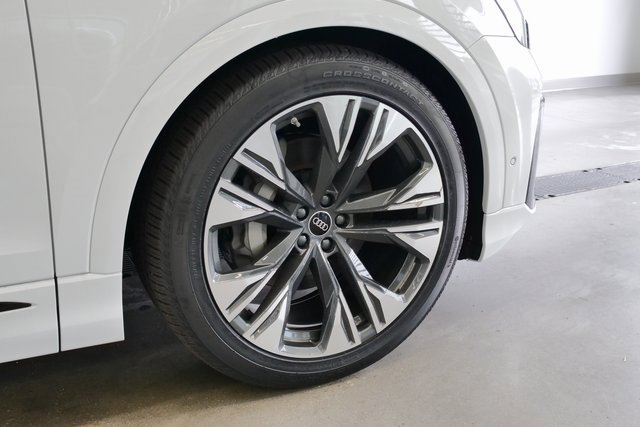 New 2026 Audi Q8 Premium Plus image 8