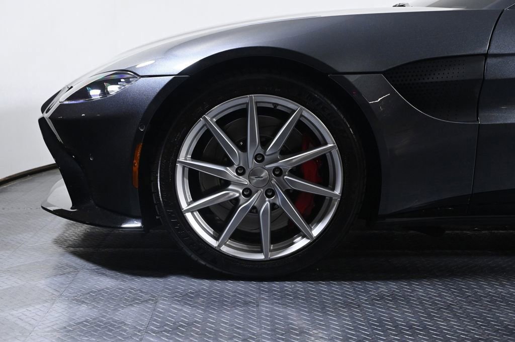 Used 2020 Aston Martin V8 Vantage Coupe image 26