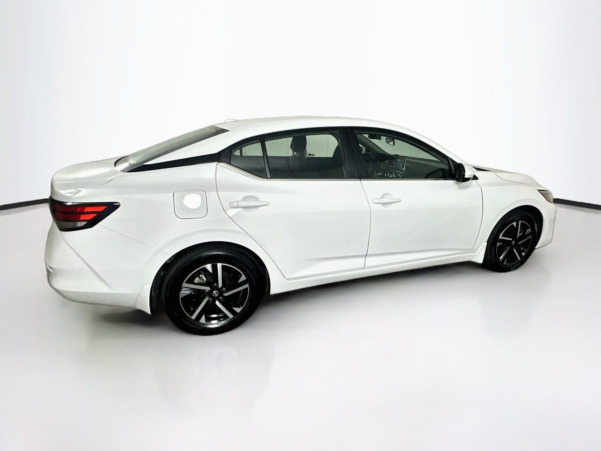 Used 2025 Nissan Sentra SV FWD image 10