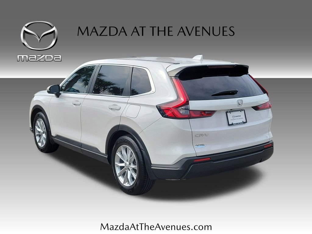 Used 2025 Honda CR-V EX image 5