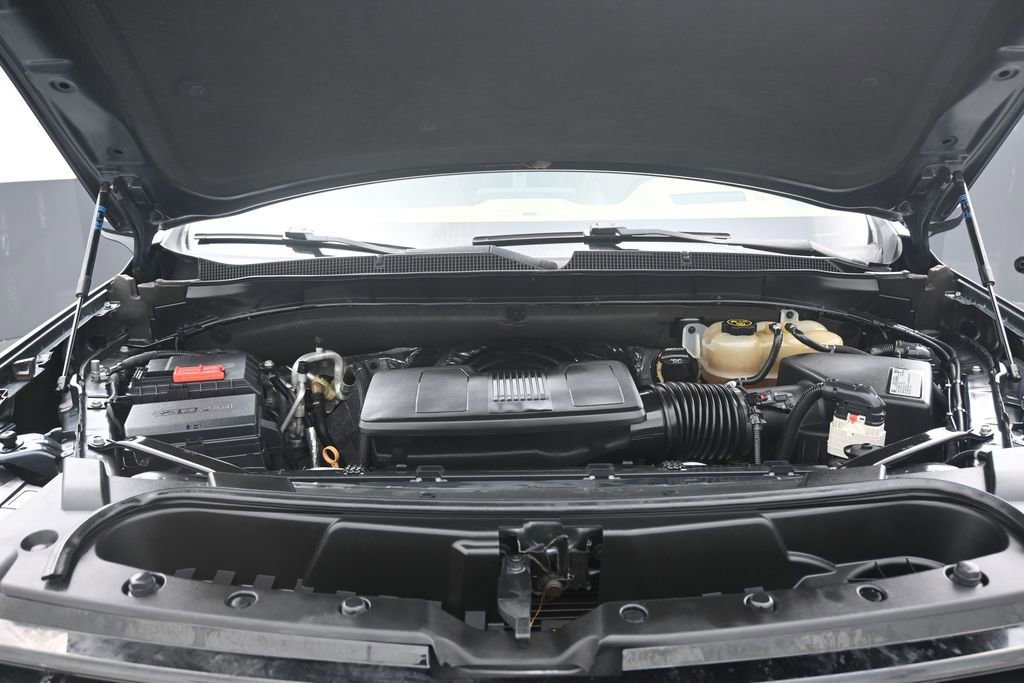 Used 2021 Chevrolet Suburban Premier w/ Premium Package RWD image 12