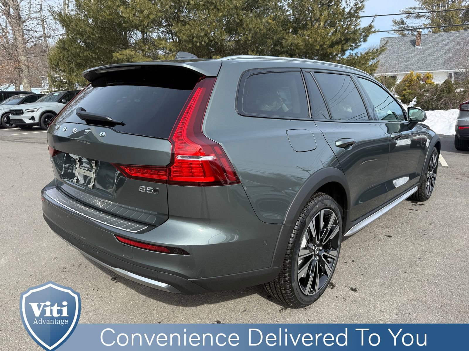 New 2026 Volvo V60 B5 Cross Country Ultra w/ Protection Package Premier image 8
