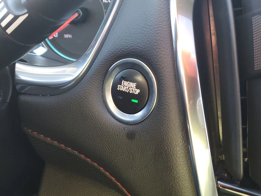 Used 2023 Chevrolet Traverse RS image 30