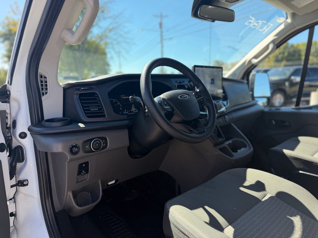 Used 2023 Ford Transit 350 XLT RWD image 13