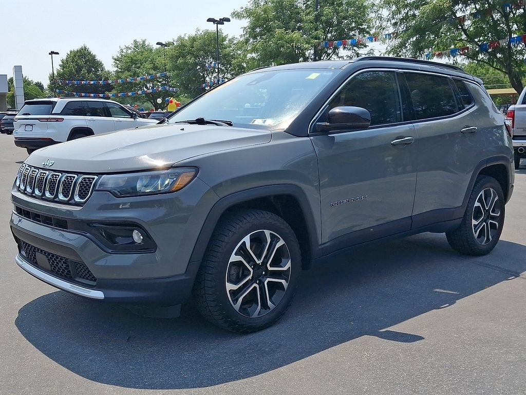 Certified 2023 Jeep Compass Limited AWD/4WD image 3
