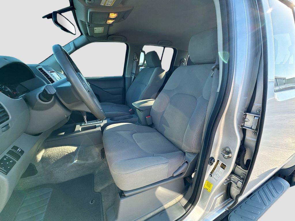 Used 2018 Nissan Frontier SV w/ Value Truck Package RWD image 22