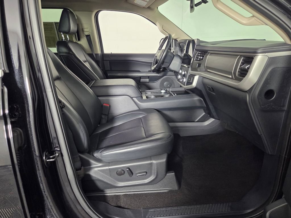 Used 2023 Ford Expedition Max XLT RWD image 32