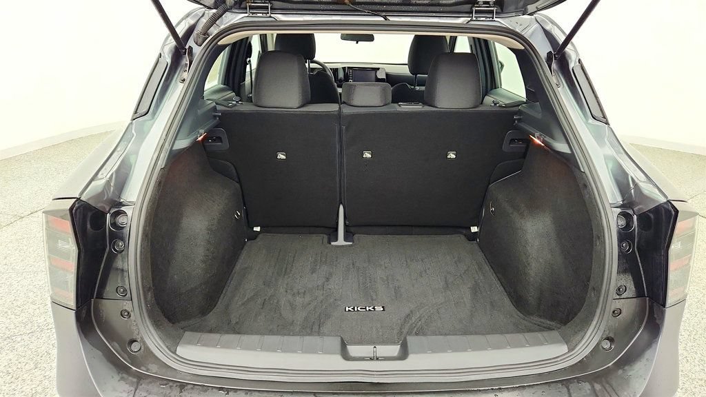 Used 2025 Nissan Kicks S FWD image 19