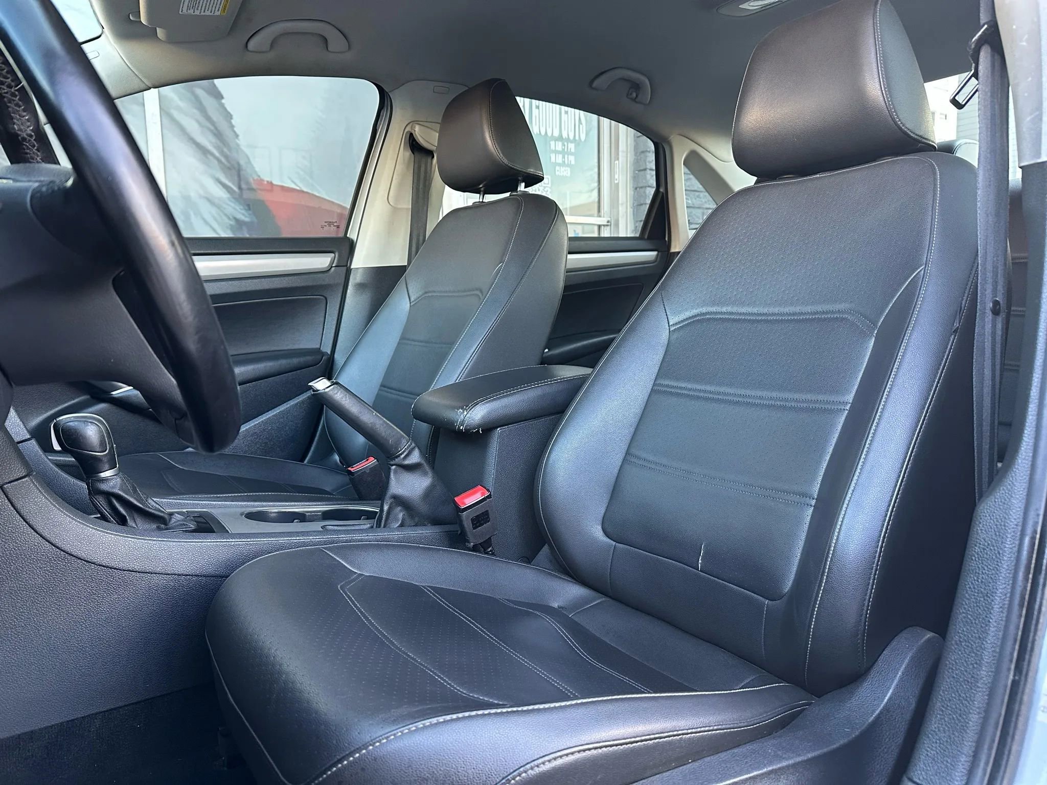 Used 2020 Volkswagen Passat 2.0T SE image 10