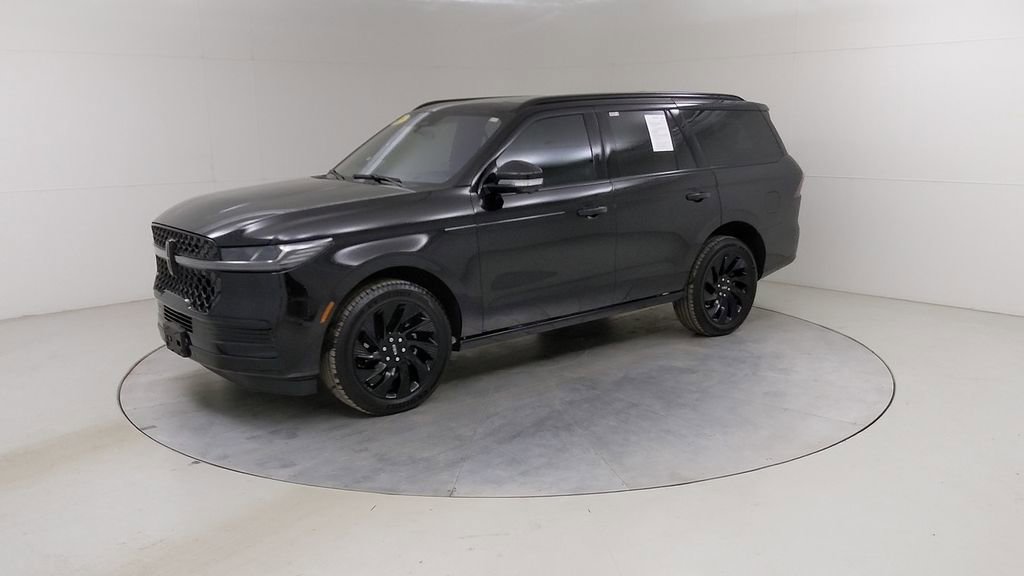 Used 2025 Lincoln Navigator Reserve w/ Jet Appearance Package image 21