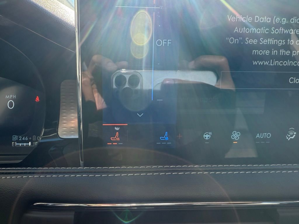 New 2025 Lincoln Corsair Grand Touring w/ Equipment Group 302A image 33