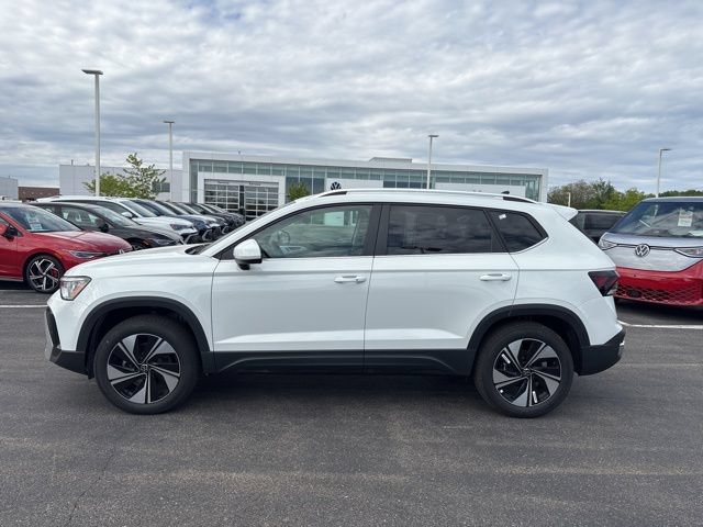 New 2026 Volkswagen Taos SE AWD/4WD image 10