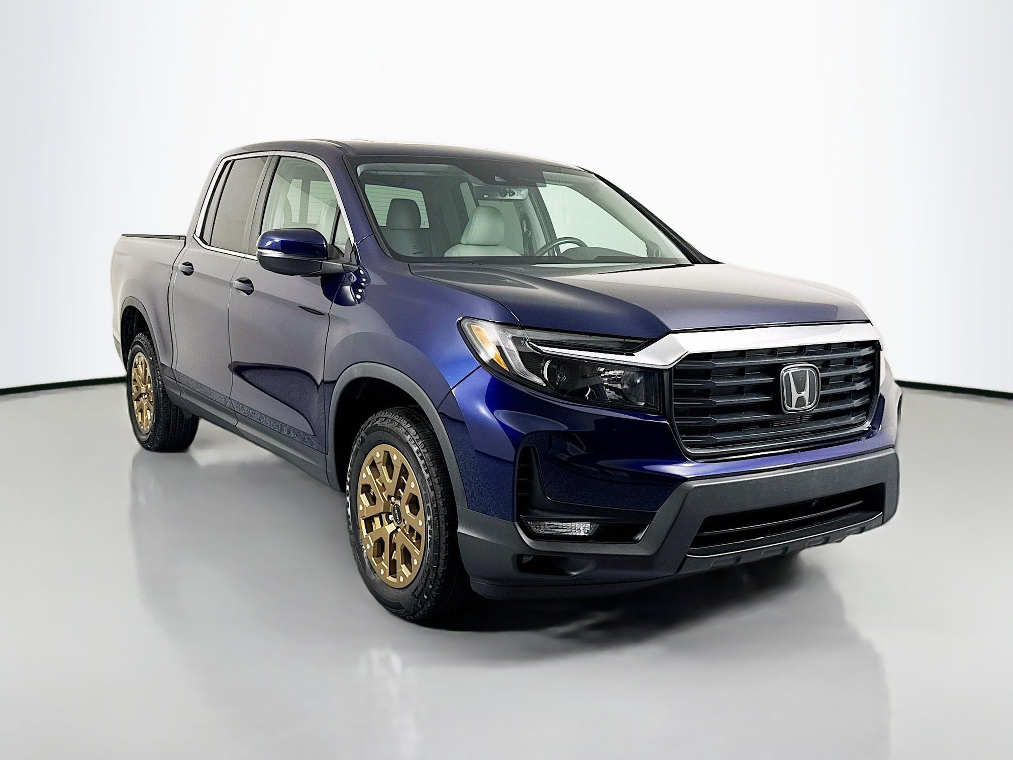 Certified 2023 Honda Ridgeline RTL image 3