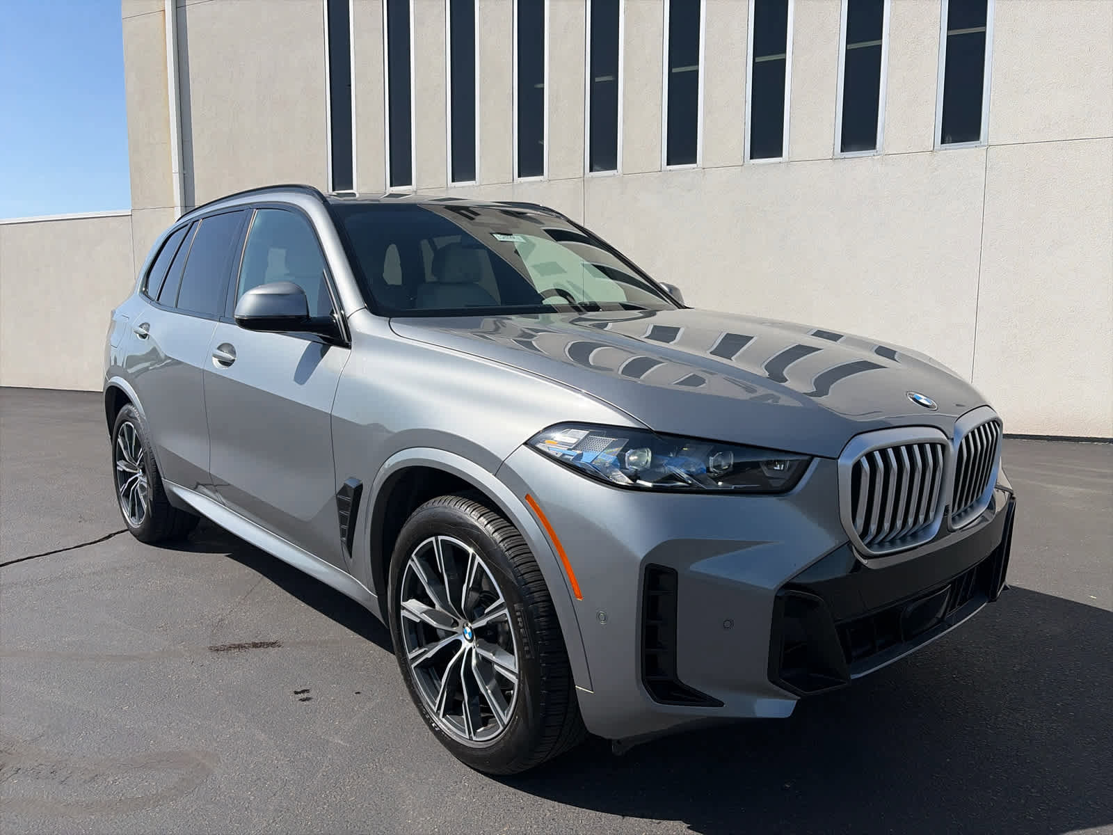 Used 2026 BMW X5 xDrive40i AWD/4WD image 2