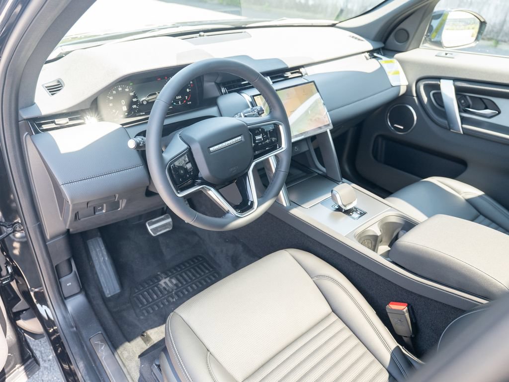 New 2026 Land Rover Discovery Sport Landmark AWD/4WD image 11