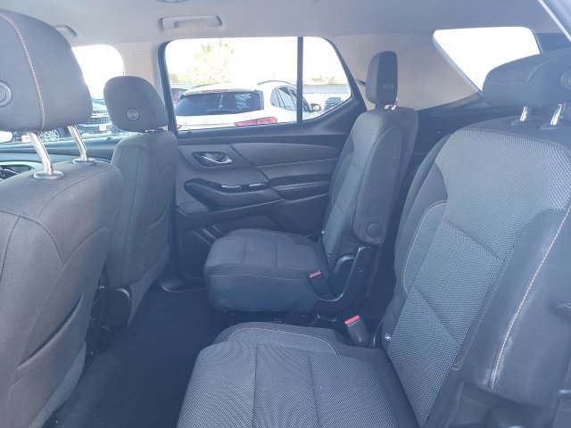 Used 2018 Chevrolet Traverse LT w/ LPO, 'HIT The Road' Package AWD/4WD image 10
