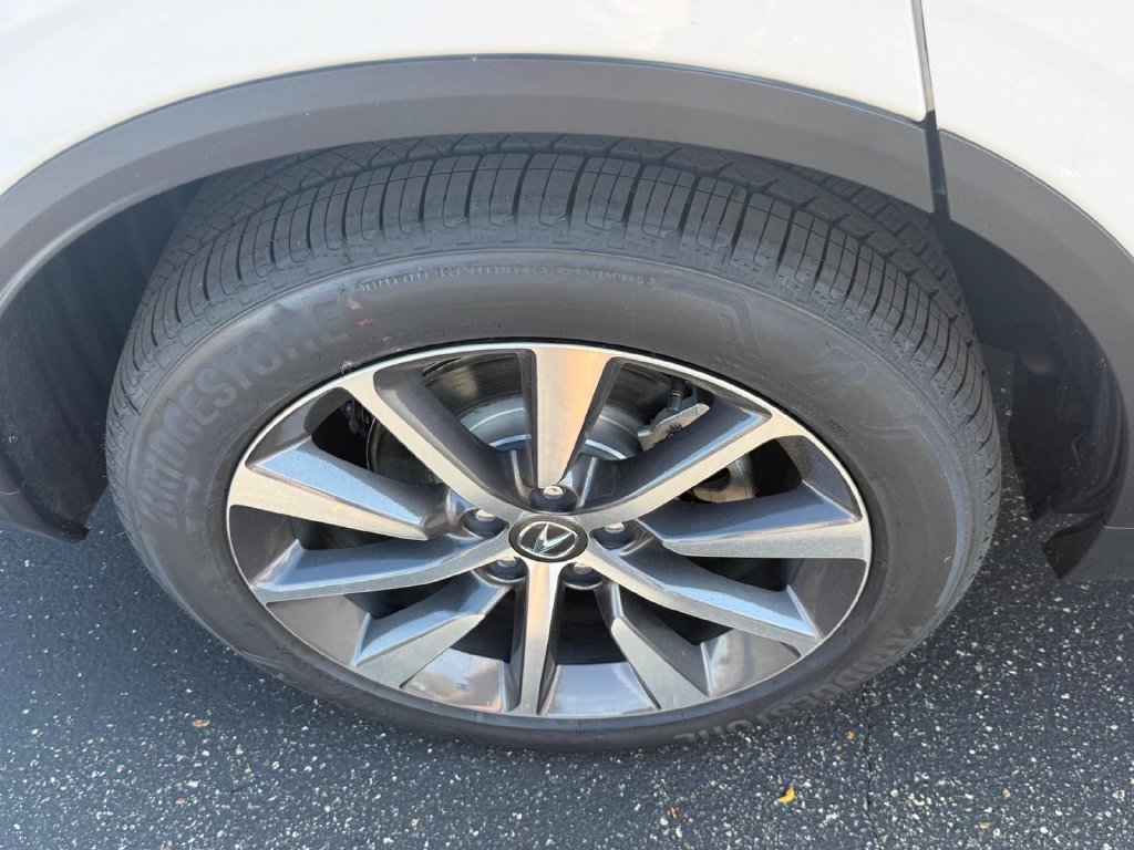 New 2026 Acura MDX w/ Technology Package AWD/4WD image 4