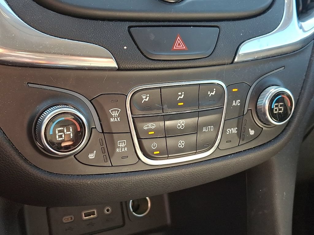 Used 2021 Chevrolet Equinox LT FWD image 16