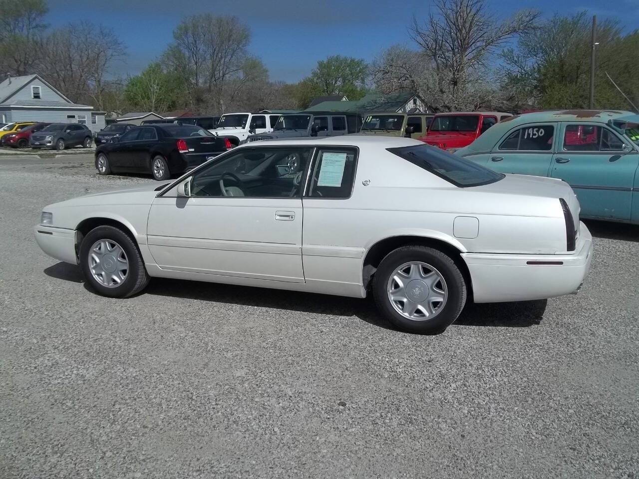 Used 2001 Cadillac Eldorado Touring FWD image 4