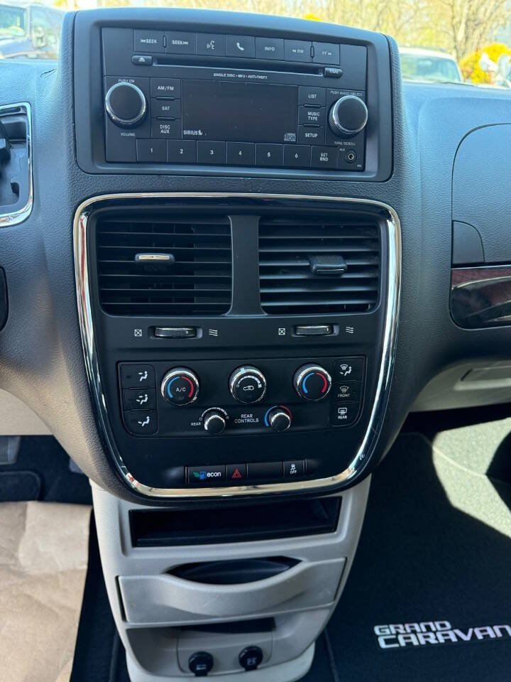 Used 2017 Dodge Grand Caravan SE w/ Power Window Group FWD image 6