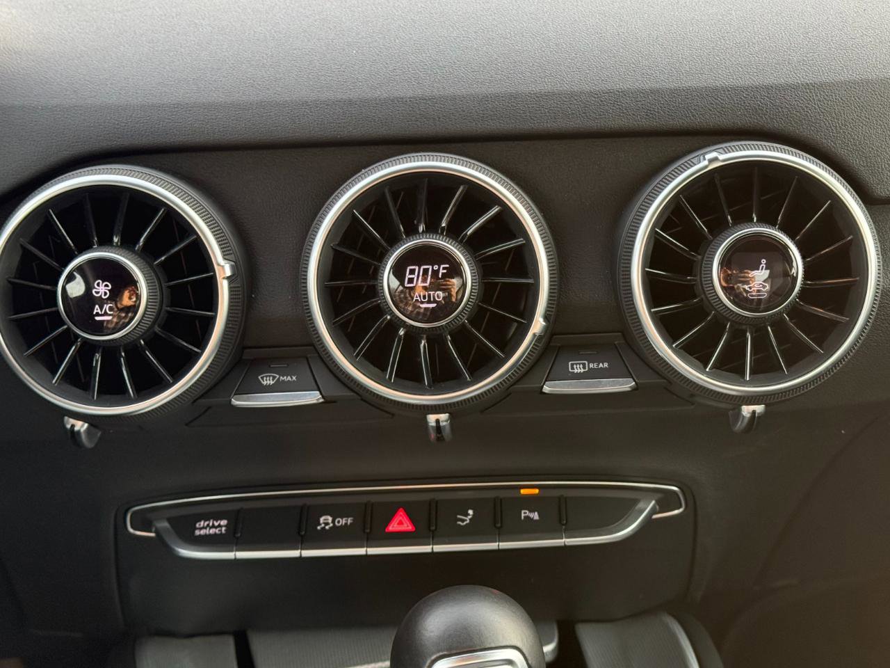 Used 2016 Audi TT 2.0T w/ Technology Package image 12