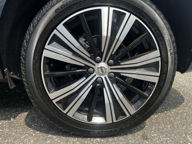 Certified 2023 Volvo XC60 B5 Plus image 17