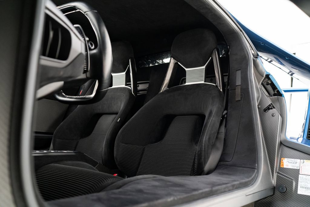 Used 2019 Ford GT RWD image 12