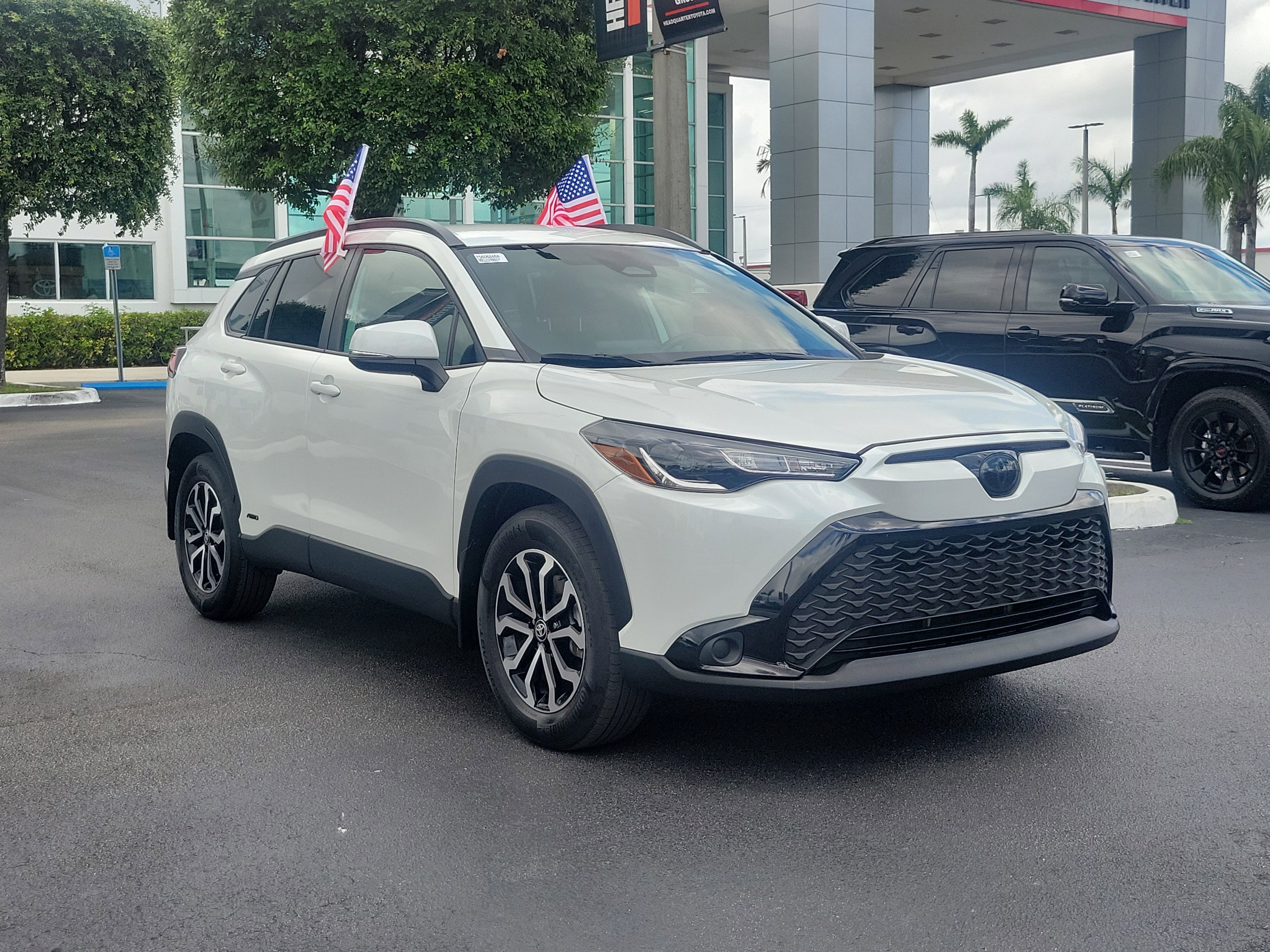 Used 2024 Toyota Corolla Cross SE AWD/4WD video 2