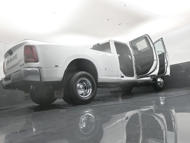 New 2026 RAM 3500 Tradesman AWD/4WD image 52