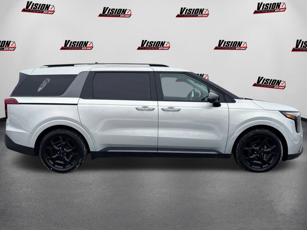 New 2025 Kia Carnival SX Prestige image 4