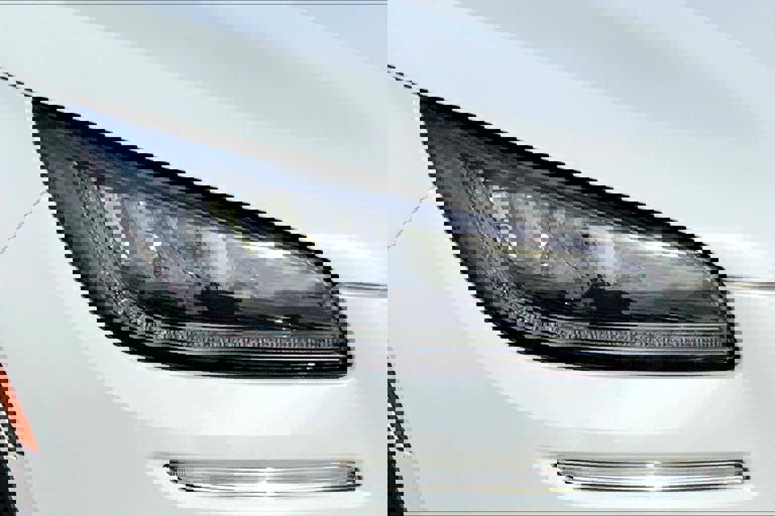 Used 2020 Lincoln Corsair Reserve image 24