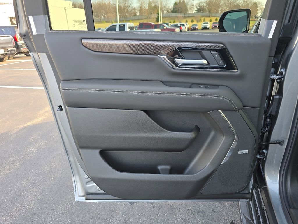 New 2026 GMC Yukon XL Elevation image 25