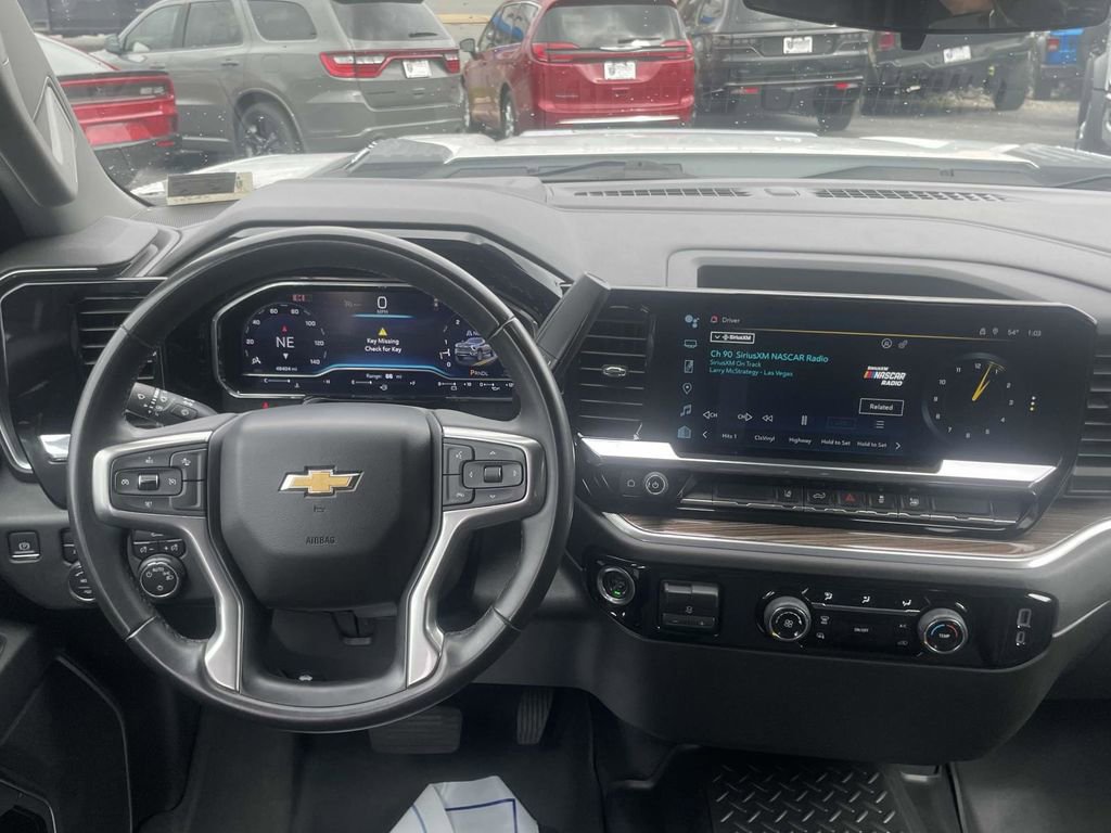 Used 2024 Chevrolet Silverado 2500 LT image 21