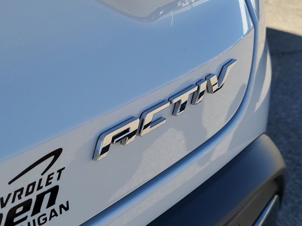 Used 2025 Chevrolet Trax ACTIV w/ Sunroof Package image 39