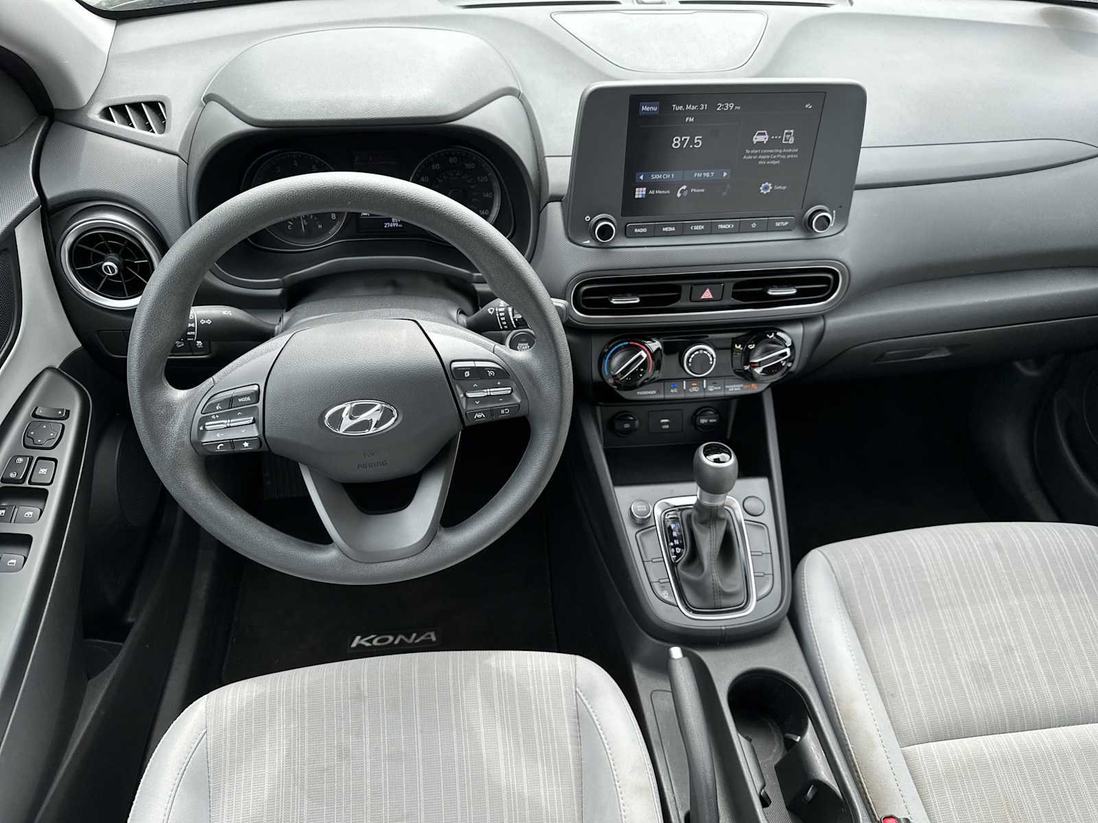 Used 2023 Hyundai Kona SEL image 12