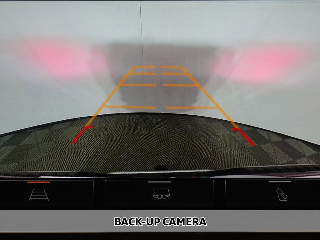 Used 2022 GMC Sierra 1500 SLT w/ Max Trailering Package image 3